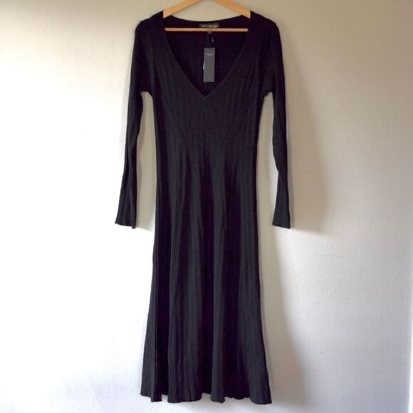 BANANA REPUBLIC Ribbed V-Neck Sweater Dress, Black, Size Small NWT $150 - Picture 5 of 15